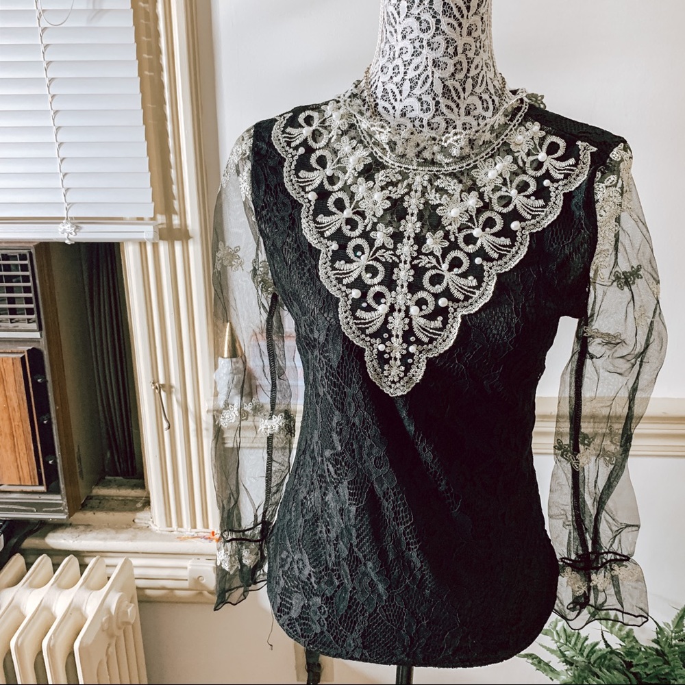 Vintage Black Lace Long Puffy Sleeve Blouse SZ S